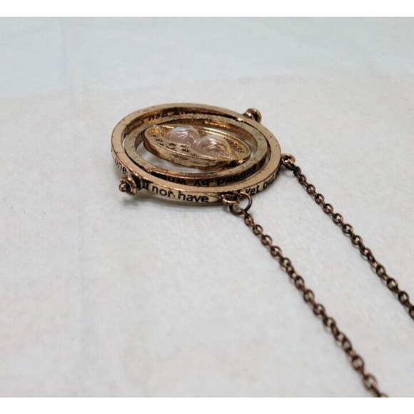Harry Potter Hermione Granger Time Turner Spinning Hourglass Pendant Necklace - Picture 6 of 9